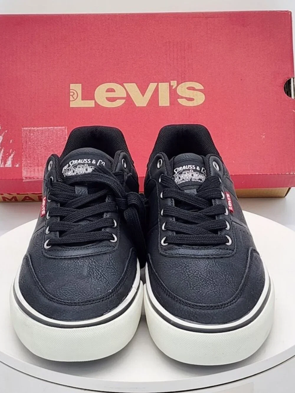 Levi’s Munro UL Black Charcoal Sneakers Men’s Size 8 New
